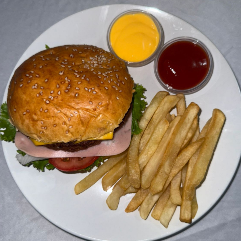 HAMBURGUESA CLÁSICA