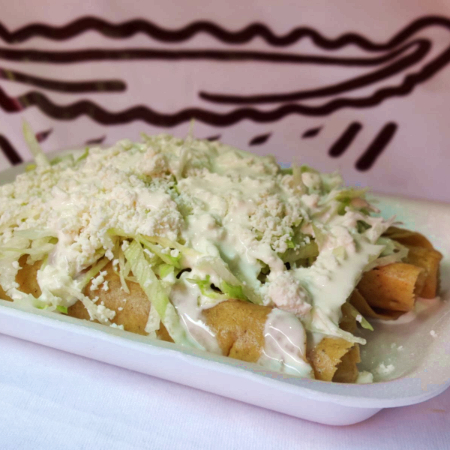 Tacos Dorados de Pollo