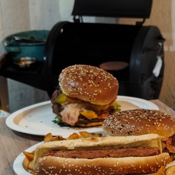 Combo Mixto (1 Burger + 1 Hotdog + Papas + Refresco)