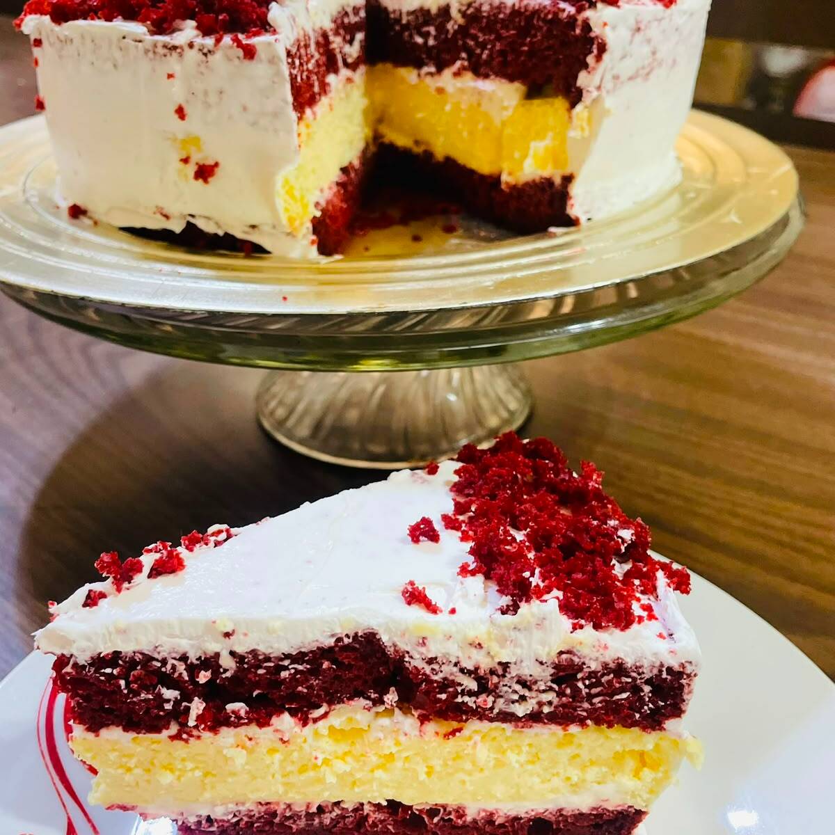 🍰 Rebanada de Red Velvet con Cheesecake