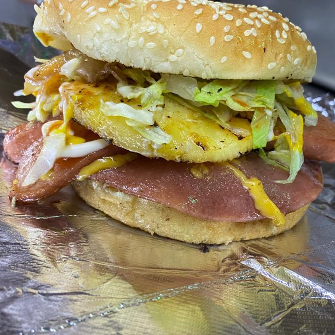 HAMBURGUESA HAWAIIANA