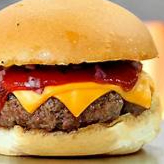 Pão, Carne de Blend Artesanal (120g), Queijo e Maionese Caseira