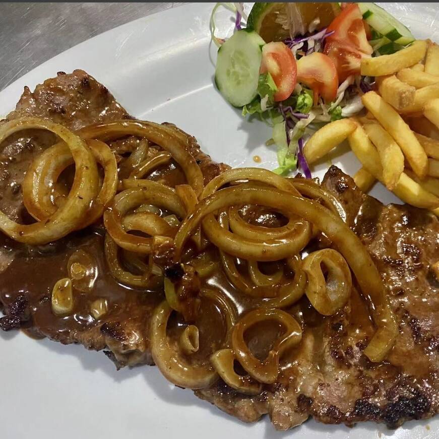 Bistec Encebollado