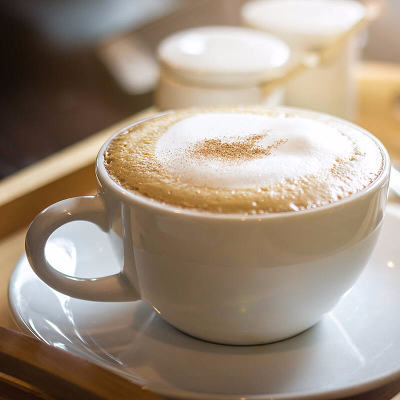 CAFE CON LECHE