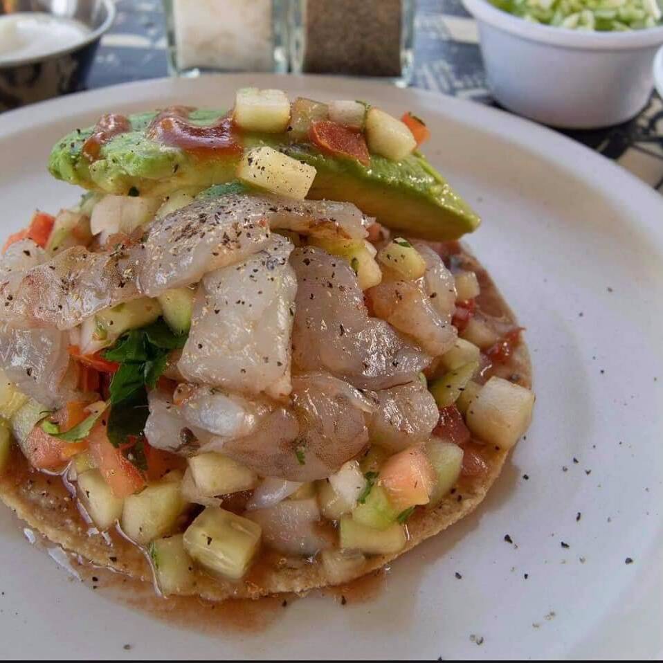 Tostada de Ceviche Pescado + Taco de Pescado