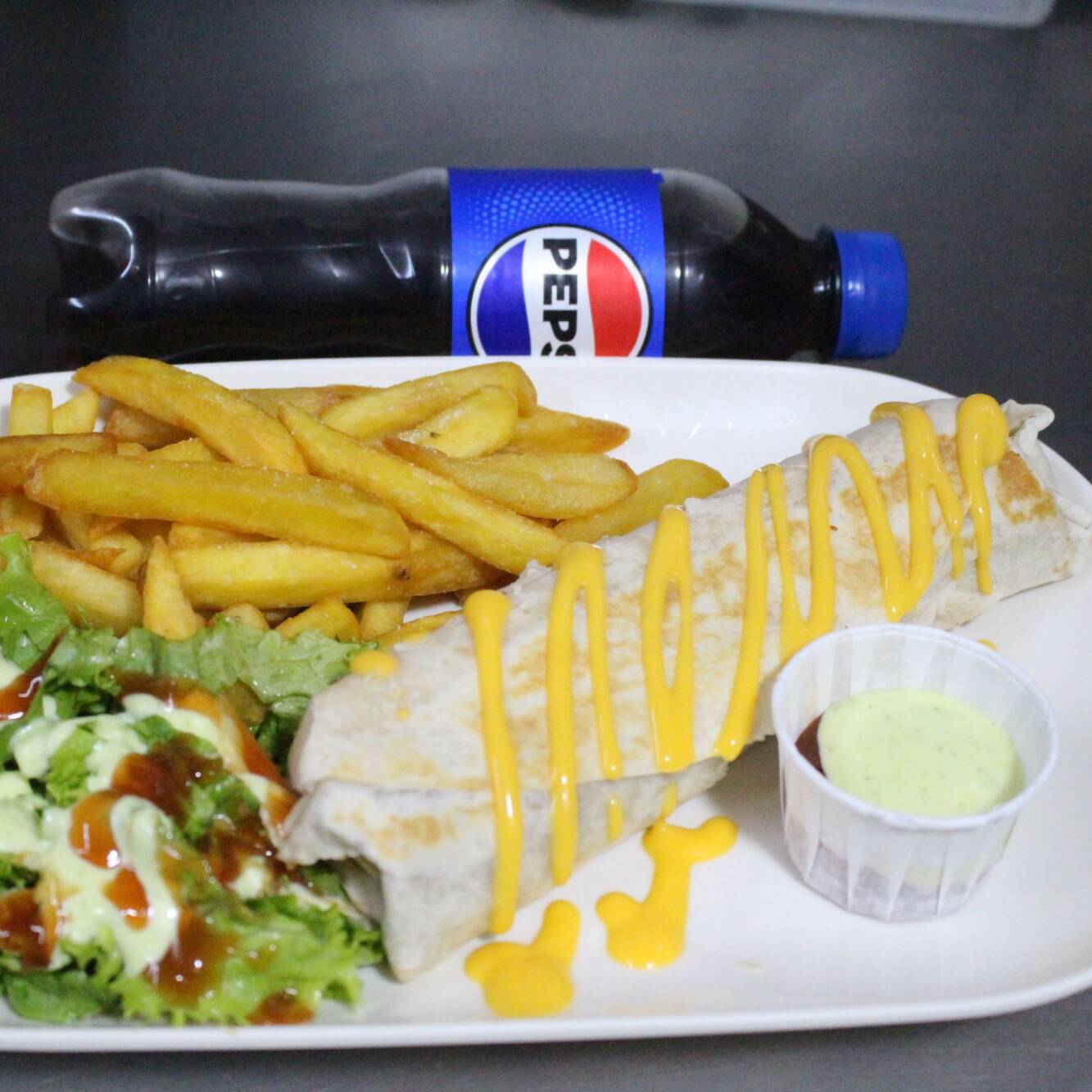 Burrito + Papas + Refresco 355ml