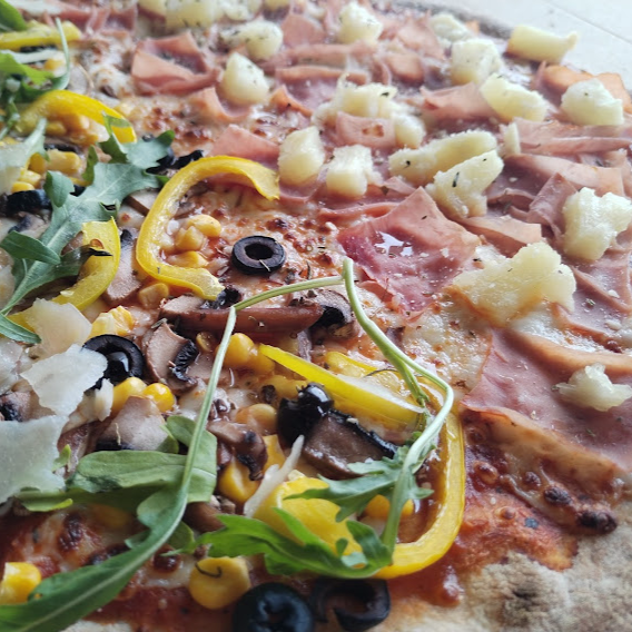 Mitad Vegetariana y Mitad Hawaiiana