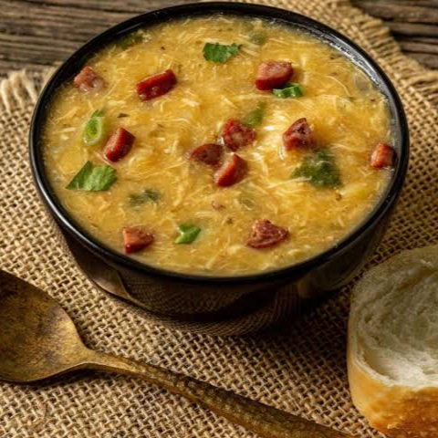 Caldo cremoso especial da casa. Acompanha torradinhas.