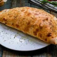 Presunto, calabresa, Catupiry Skala e mussarela. Foto meramente ilustrativa