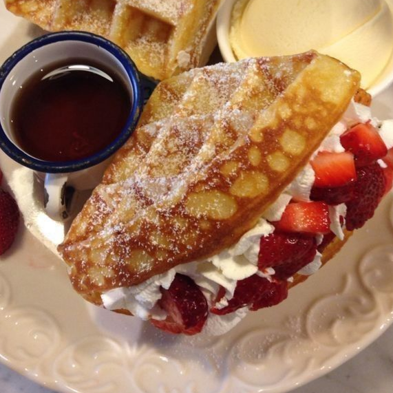 1 Waffle Wandwich (nutella, Platano)