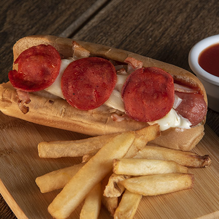 1 Hot Dog Especialidad con Papa