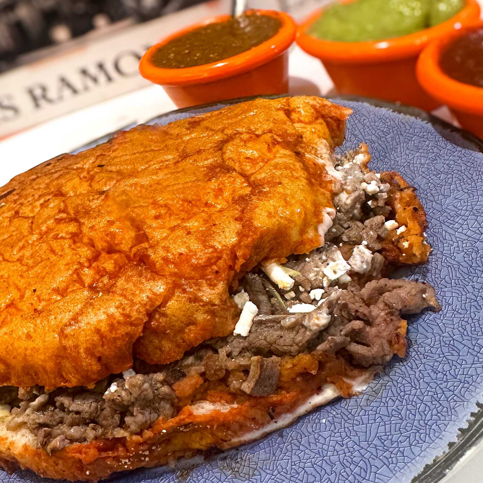 Pambazo de bistec