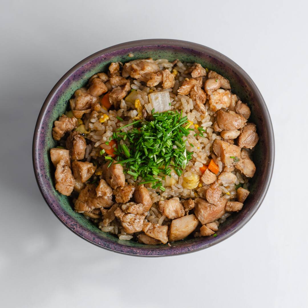 Yakimeshi con Pollo