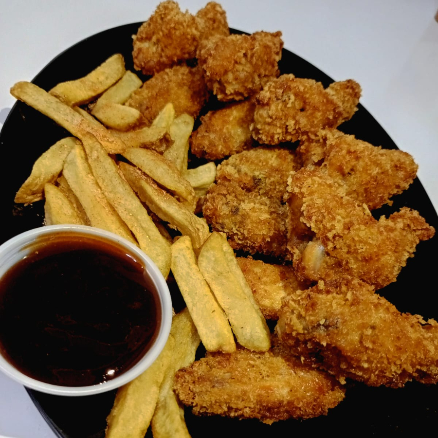 🔥Alitas x 12 con Papas Francesas🔥