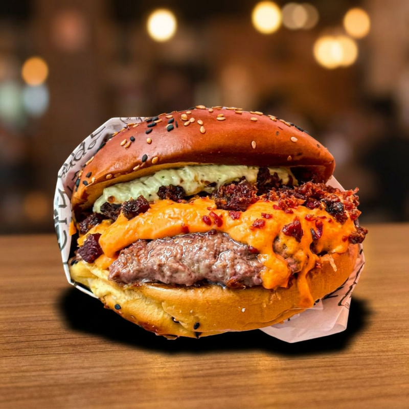 burguer smash cheddar cremoso no pao brioche celado na manteiga hambuerguer de 100g banco entrega gratis rapido 99food