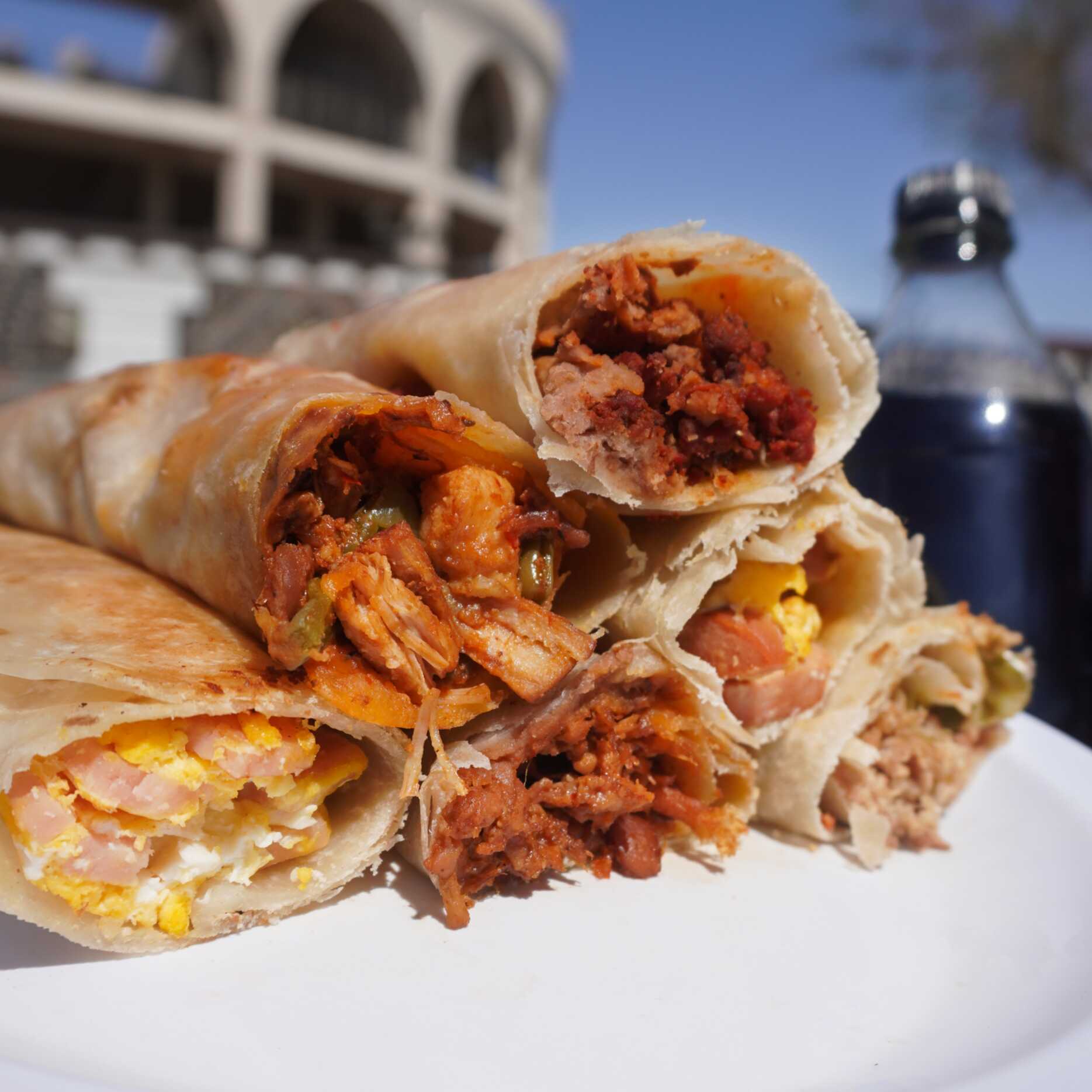 6 Tacos de Guisado + Bebida