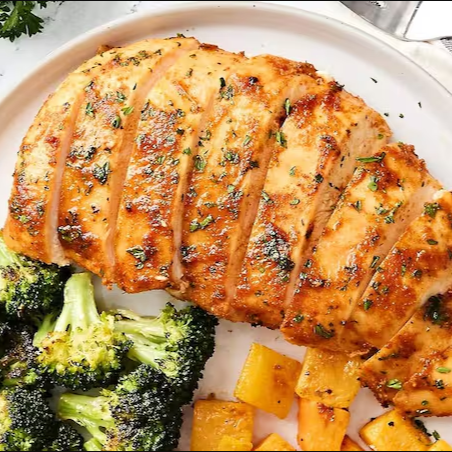 Acompanha arroz e feijão.