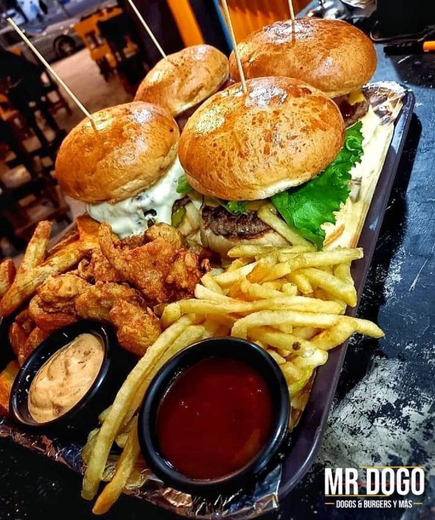 MR DOGO DOGOS BURGERS Y MAS