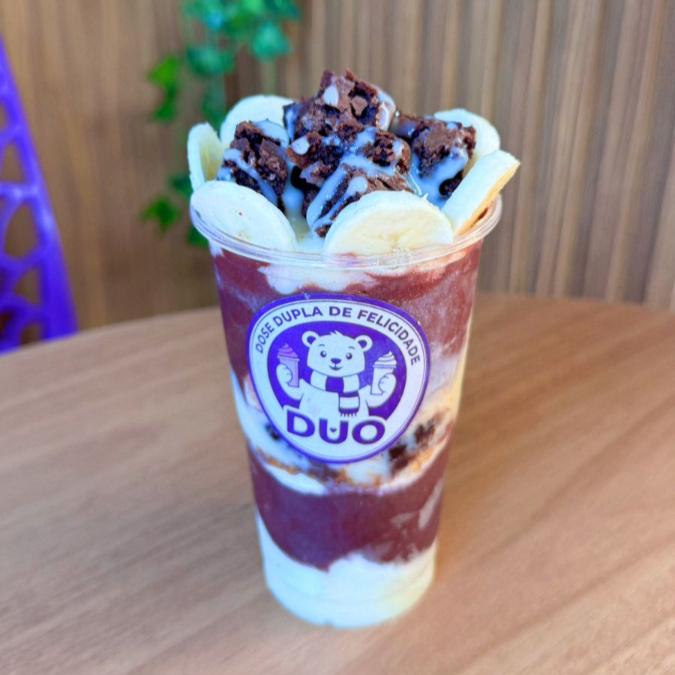 Monte Seu Açaí 330ml
Monte seu açaí do seu jeito! Escolha até 5 acompanhamentos grátis e deixe seu copo ainda mais gostoso com adicionais como Nutella, creme de Ninho, Ovomaltine e brownie caseiro. Açaí cremoso, gelado e preparado na hora pra você criar a combinação perfeita.