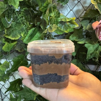 Massa bem molhadinha 100% Cacau com recheio de Mousse de brigadeiro trufado meio amargo!