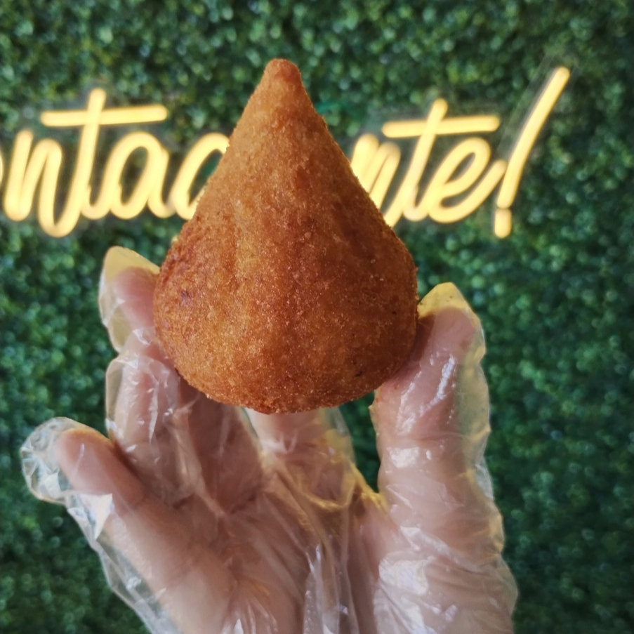 Massa de batata com recheio de frango