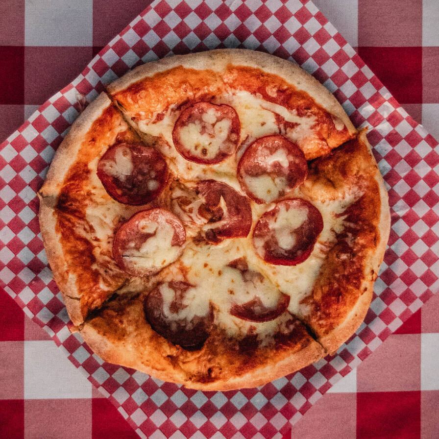 Pizza Pepperoni Grande 8 porciones