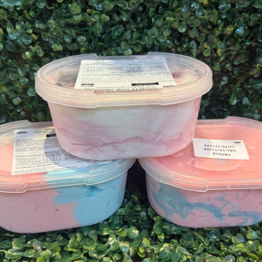 Sorvete Sabor Doce de Leite mesclado com Chocolate Belga.