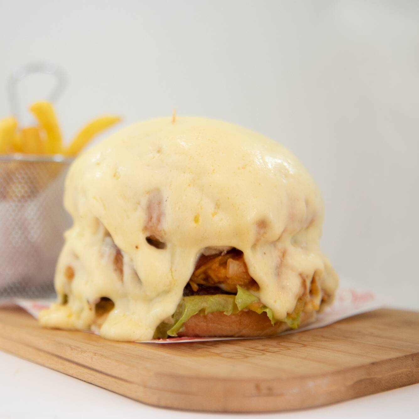 Hamburguesa con Carne Gratinada