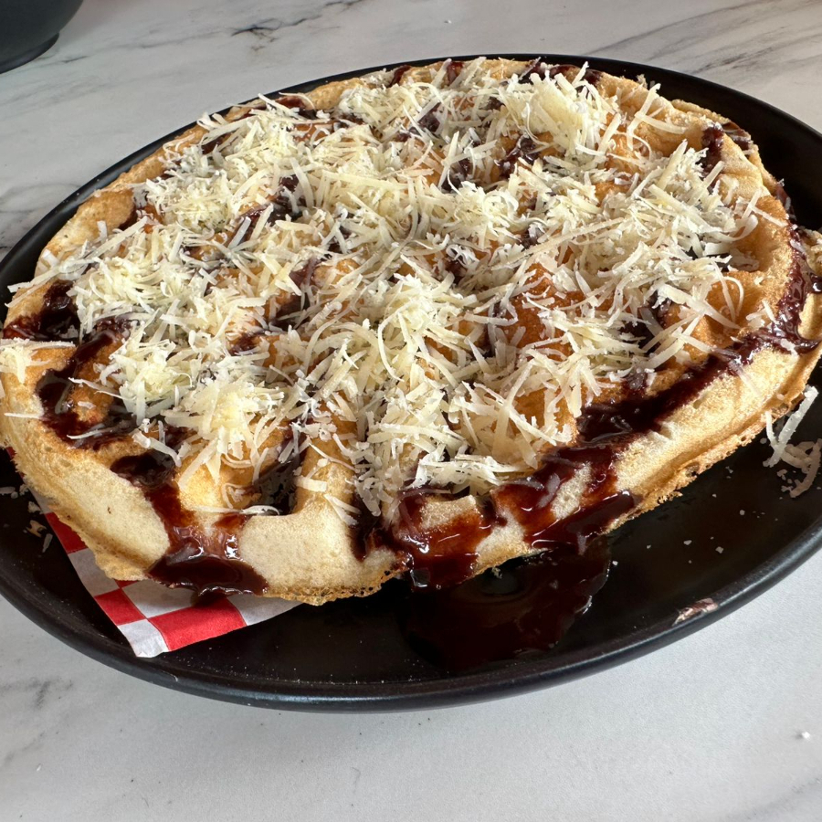 WAFFLESITO CON QUESO BOLA