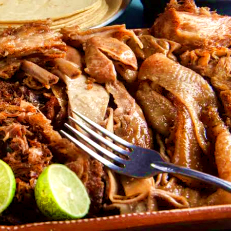 1 KILO DE CARNITAS