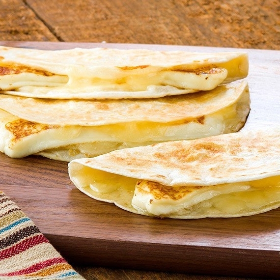 Quesadillas De Arina bistec