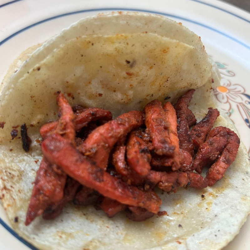 taco  de carne enchilada