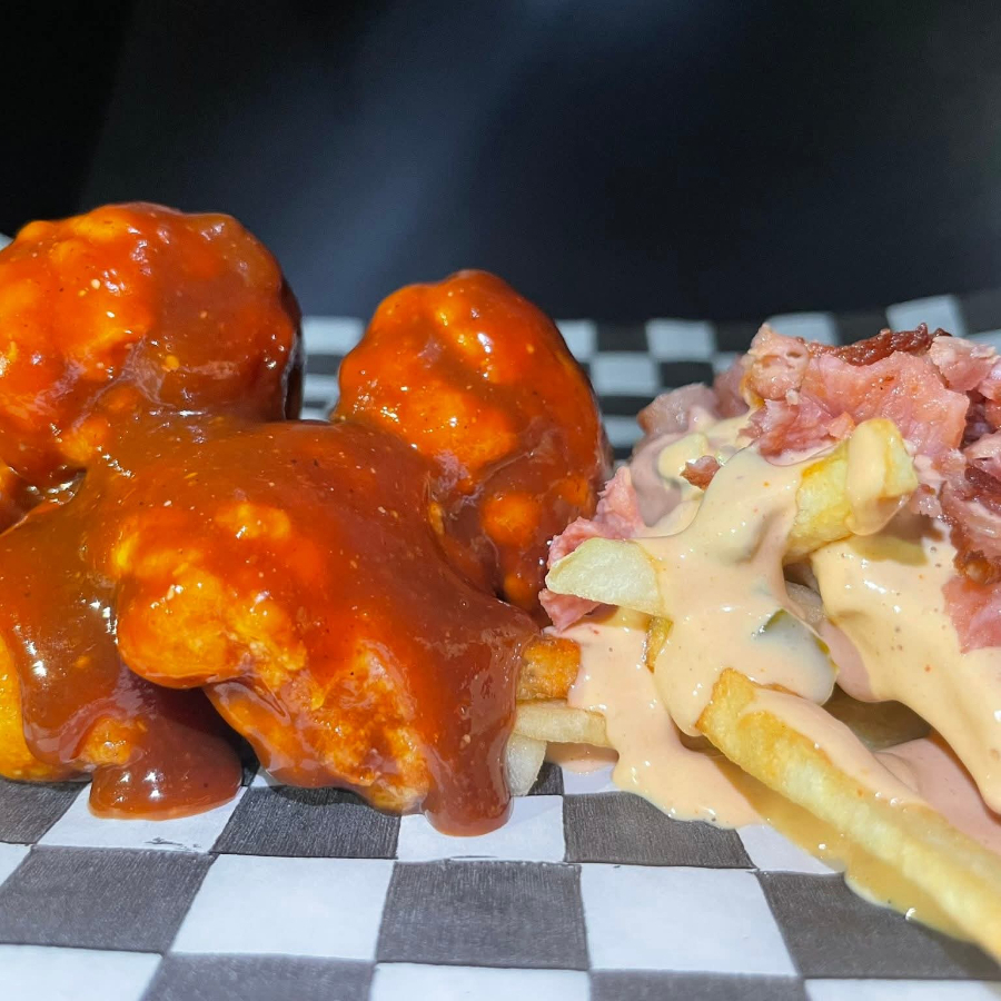 250 de boneless papas con tossy