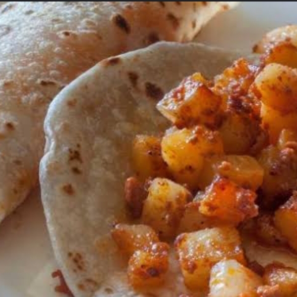 TACO DE PAPAS CON CHORIZO