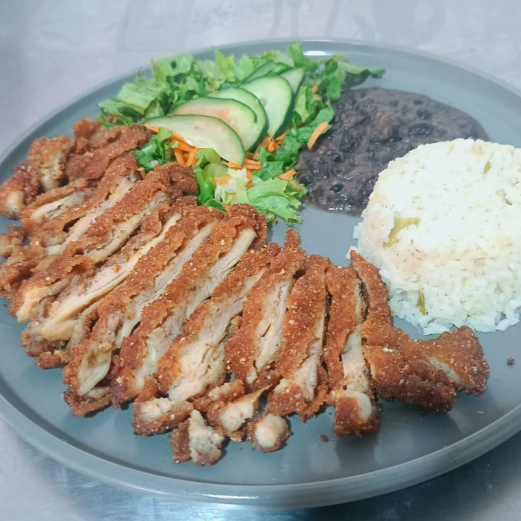 Milanesa Grande(250-200Gr)Empanizada de Pollo