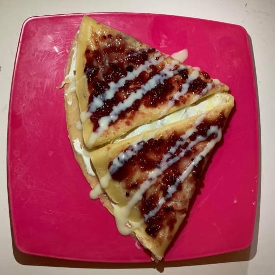 Crepa de Queso Philadelphia y Mermelada