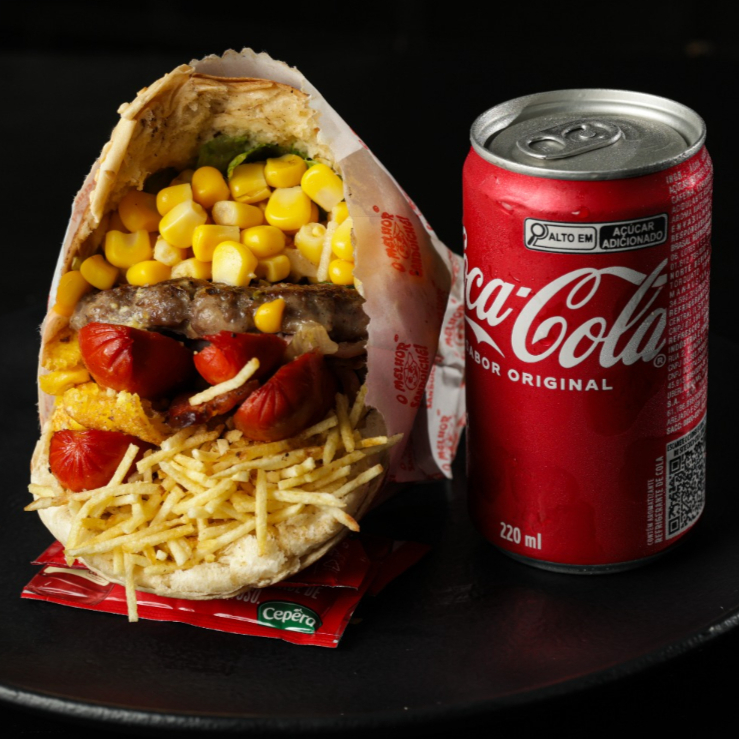 Combo para 1: X-Tudo + Coca.