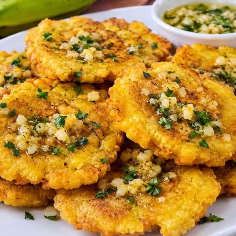 🍌✨ TOSTONES CON AJO –