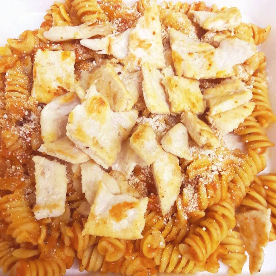 Pasta con Pollo