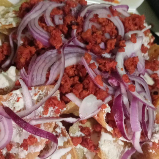 Chilaquiles Rojos Con Chorizo