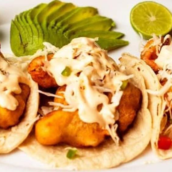 Combo Orden Tacos de Pescado + 1 Agua Fresca 16 Oz