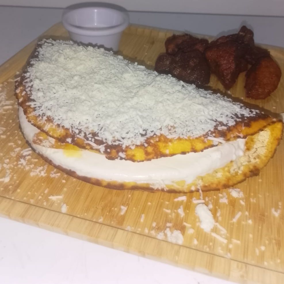 Cachapa con Cochino Frito