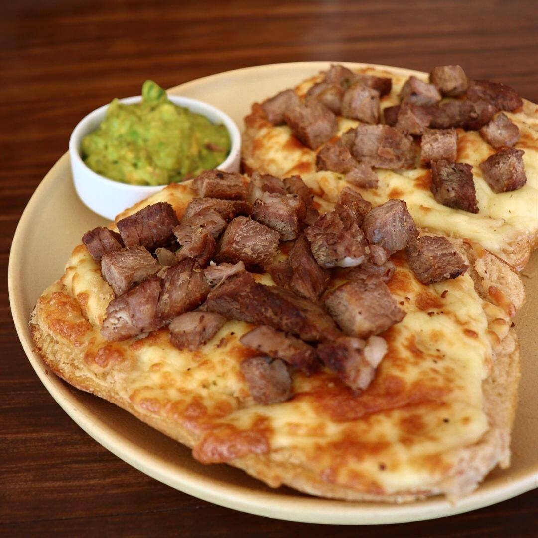 Molletes de Rib Eye