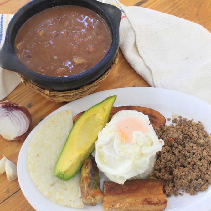 Cazuela de Frijol