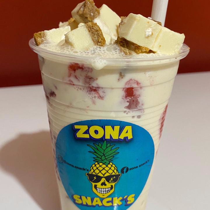 Fresas con Crema y Pay 14 Onzas