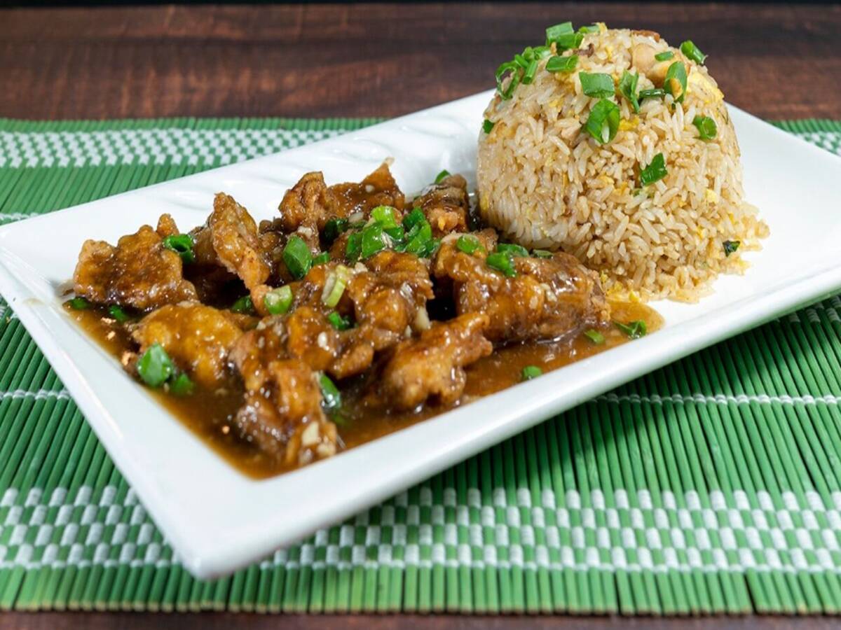 Chifa Fernández- Comas