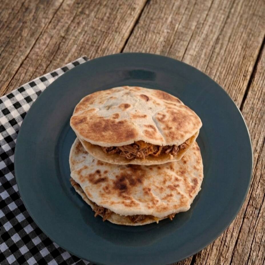 Gordita Asado en Rojo