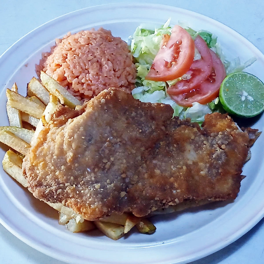 PLATILLO DE PECHUGA EMPANIZADA