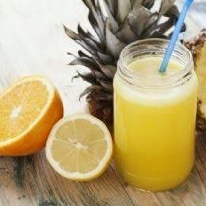 Jugo Antigripal, vaso de 16 onz.