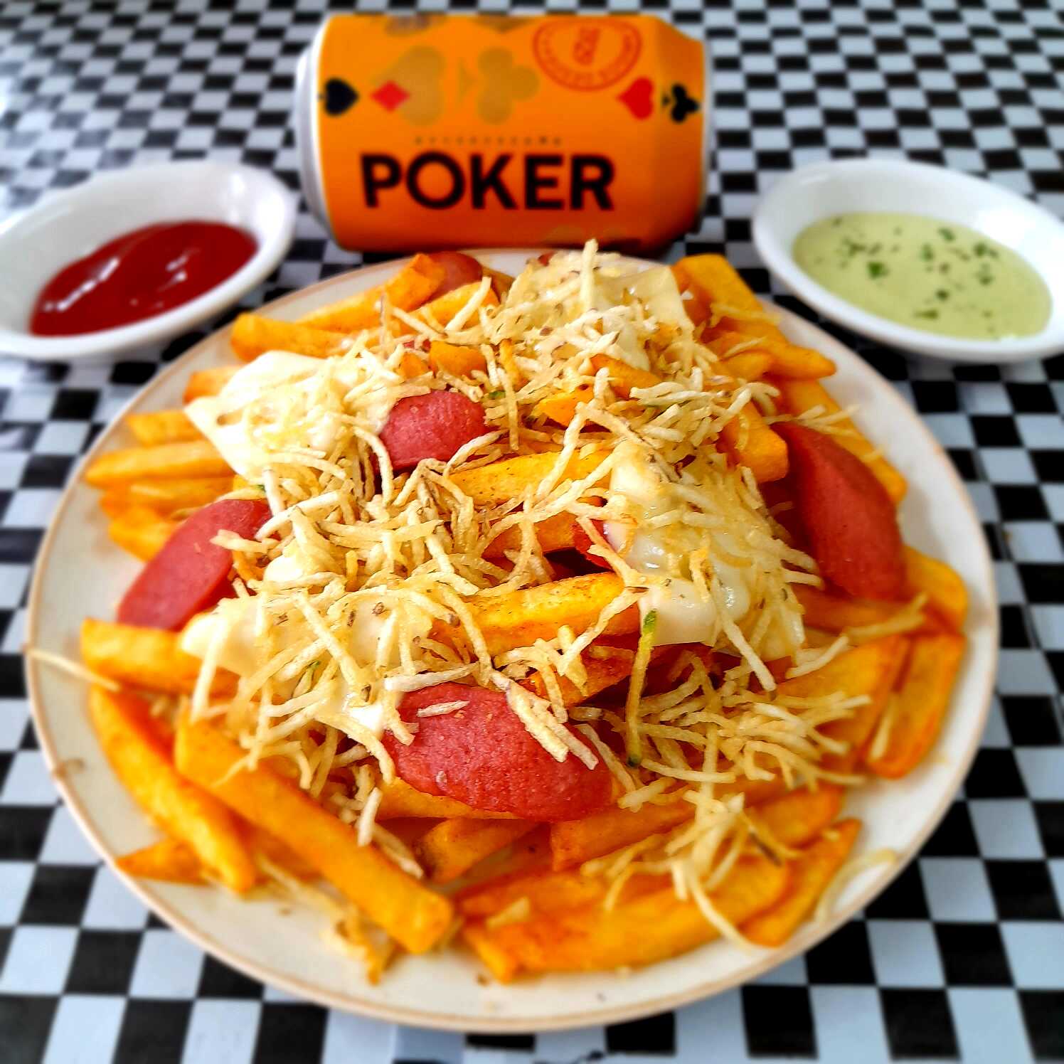 Salchipapa Sencilla Especial + Poker